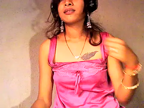 Roseyy_001 live sex cam