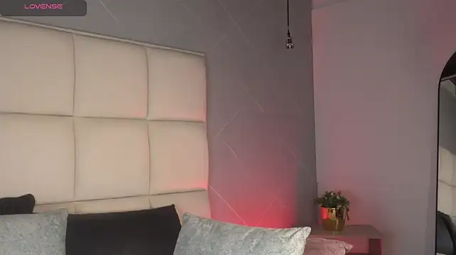 SaraMonroe1 webcam