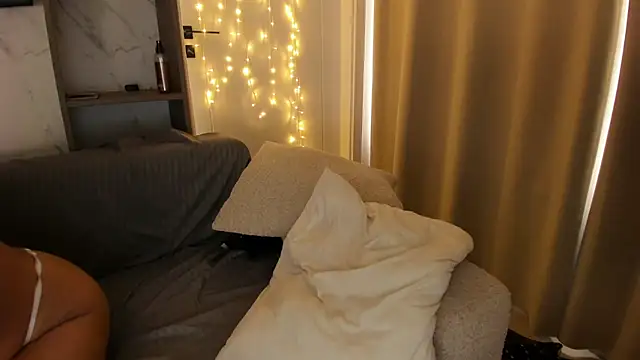 BonerBarbie webcam