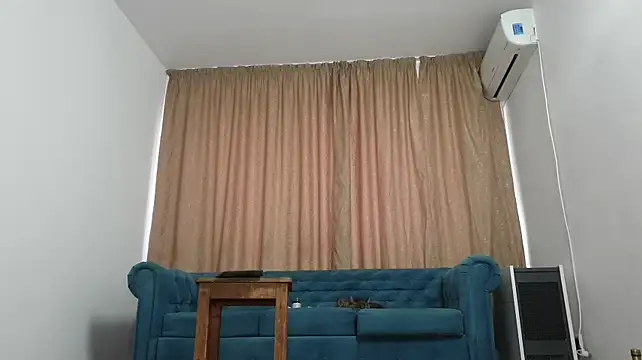 BLOND_GOD webcam