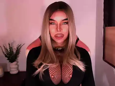 Zandralopez webcam
