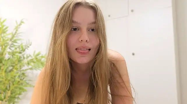Elarisss webcam