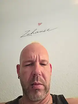 Badbitch_German_Badass webcam