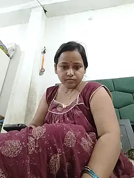 ninadi_hot webcam
