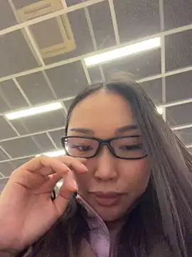 trytomakememoam webcam