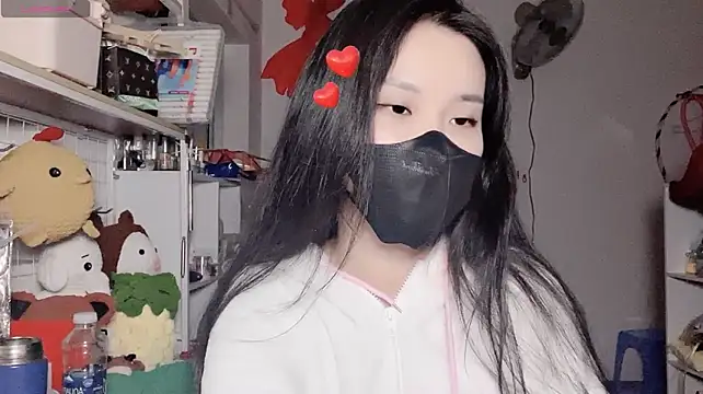 Tieu-May live cam on StripChat