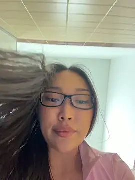 trytomakememoam webcam