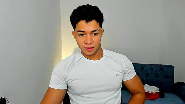 zayn_v1p live cam on StripChat