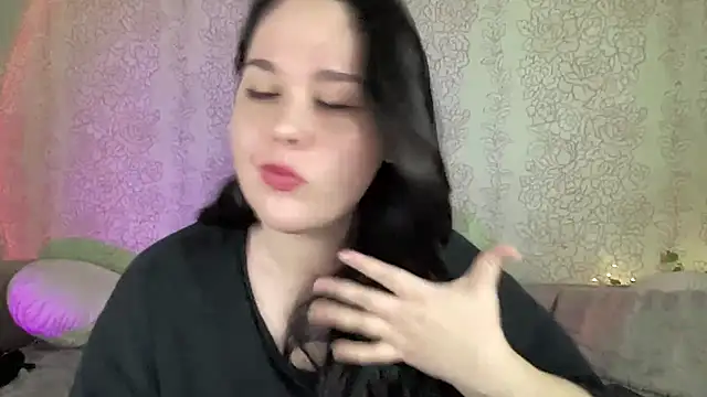 IvyLebelly webcam
