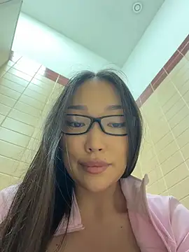 trytomakememoam webcam