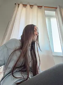 viviandaimond1 live cam on StripChat