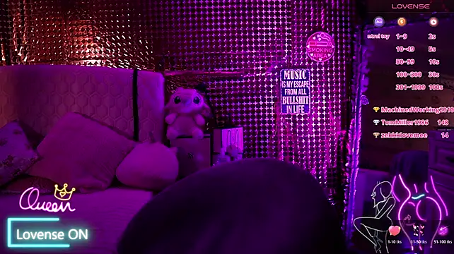 DiannaJOY live cam on StripChat