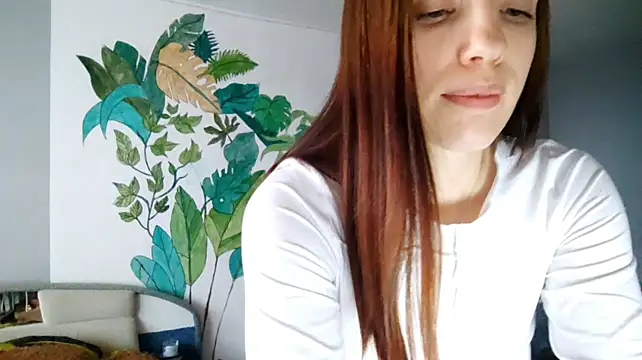 KerenBullen live cam on StripChat