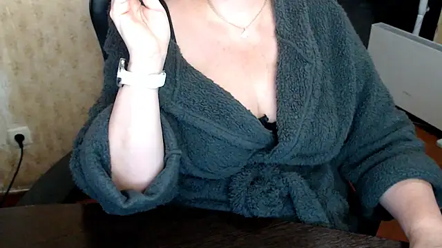 AlisaHot55 webcam