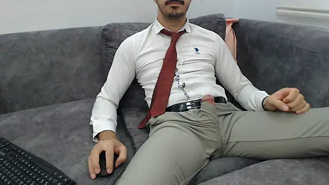 Naughtb0y webcam