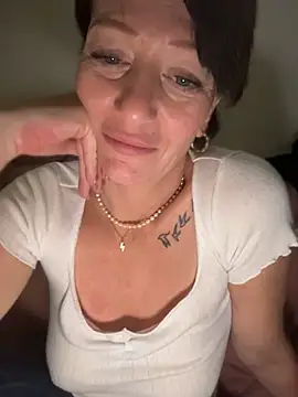 MilfOfDreams webcam