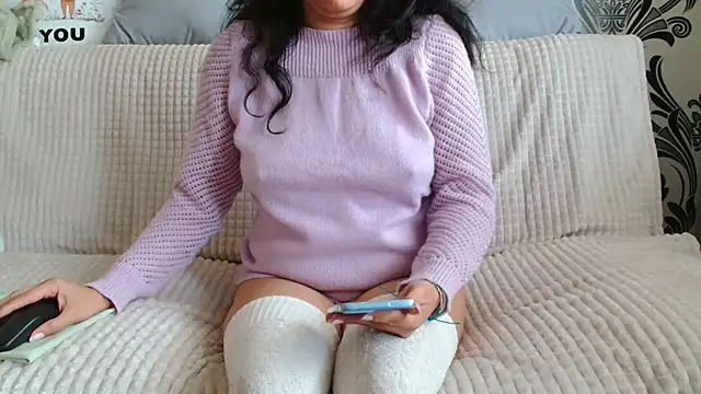 MissMirra828 webcam