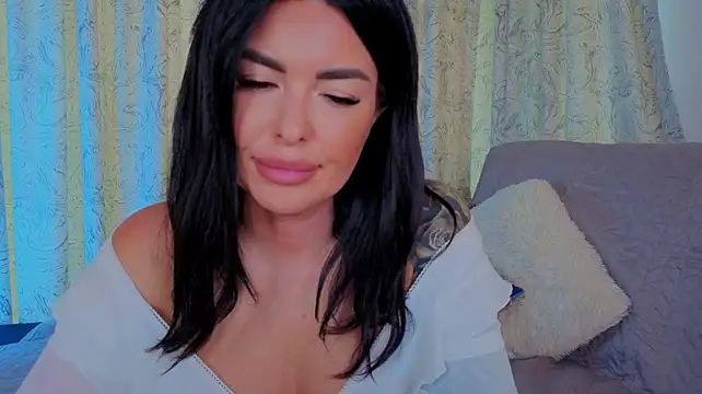 SiennaLove888 webcam