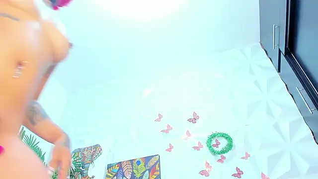 Mirella_Solis webcam