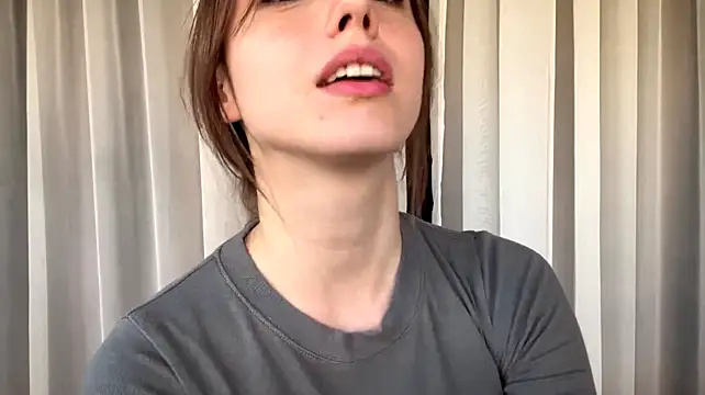 mollyrealay webcam