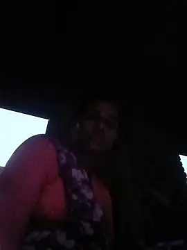Priya_cutR webcam