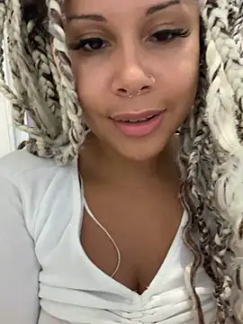 HaileyDiana webcam