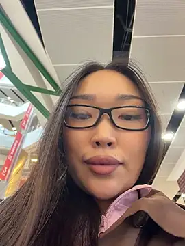 trytomakememoam webcam