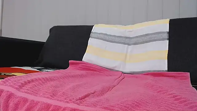 lilchristian@xh webcam