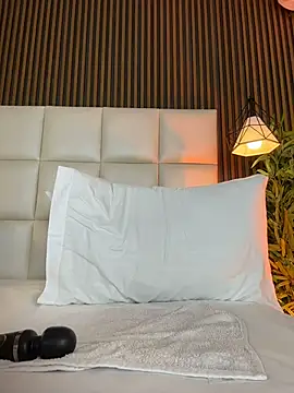 _BunnyNaugthy webcam