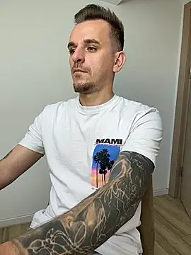 Huge_cock22cm