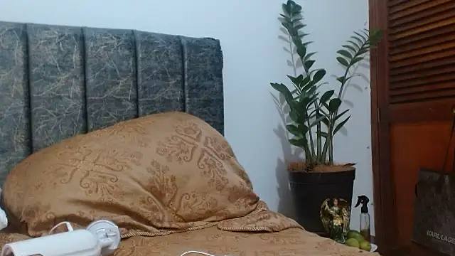 naiaratobon__