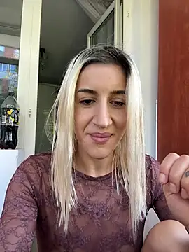 CarlaDesire webcam