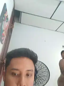 LunandCarlos live cam on StripChat