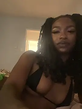 PrincessRayari webcam