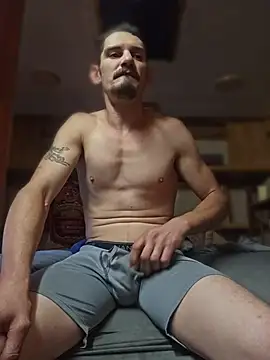 mike42088 live cam on StripChat