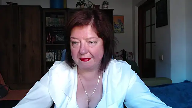 Violet_Pulse live cam on StripChat