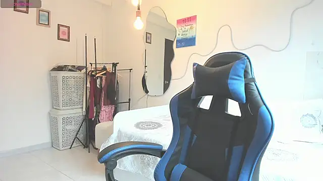 melly_whatson webcam
