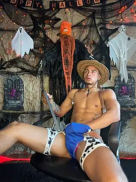 willclayy live cam on StripChat