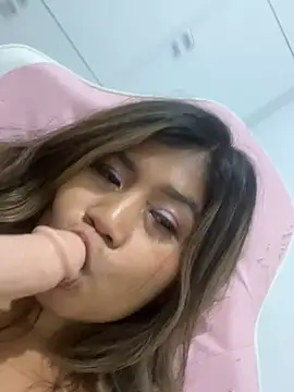 LyraMilano webcam