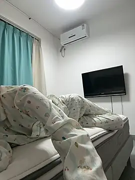 Xiao_Mao_meow live cam on StripChat