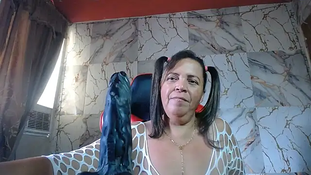 alina_maturehot