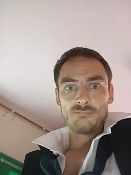 AsStraightAsARuler webcam