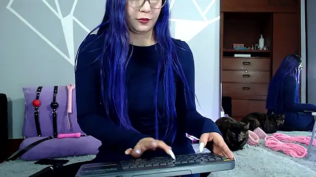 karlamoon23 webcam