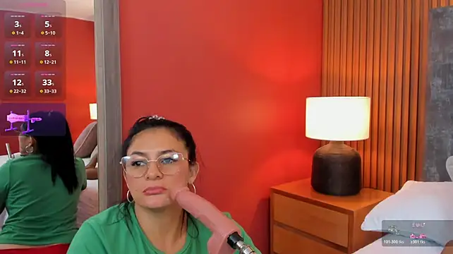 Mommy_Naughty webcam