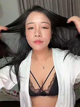 luluyaa live cam on StripChat