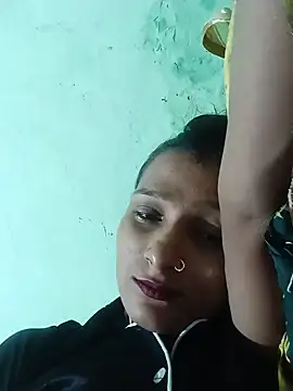 Hot-Nisha01
