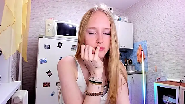 ArianaVellor webcam