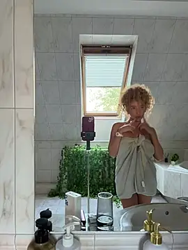 AlexaVee_ webcam