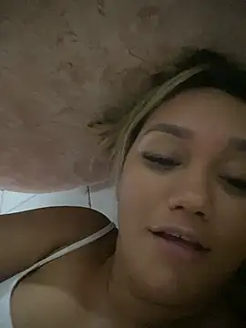 dalila_salazar webcam