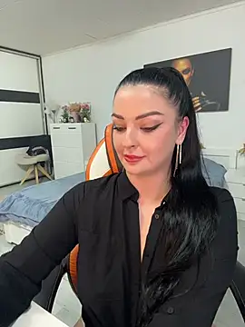 VanillaDolly live sex cam